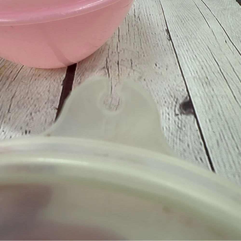 Tupperware good used